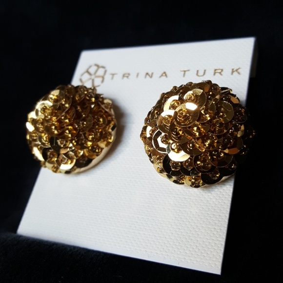 NEW TRINA TURK GOLD SEQUIN BUTTON EARRINGS - Picture 4 of 8